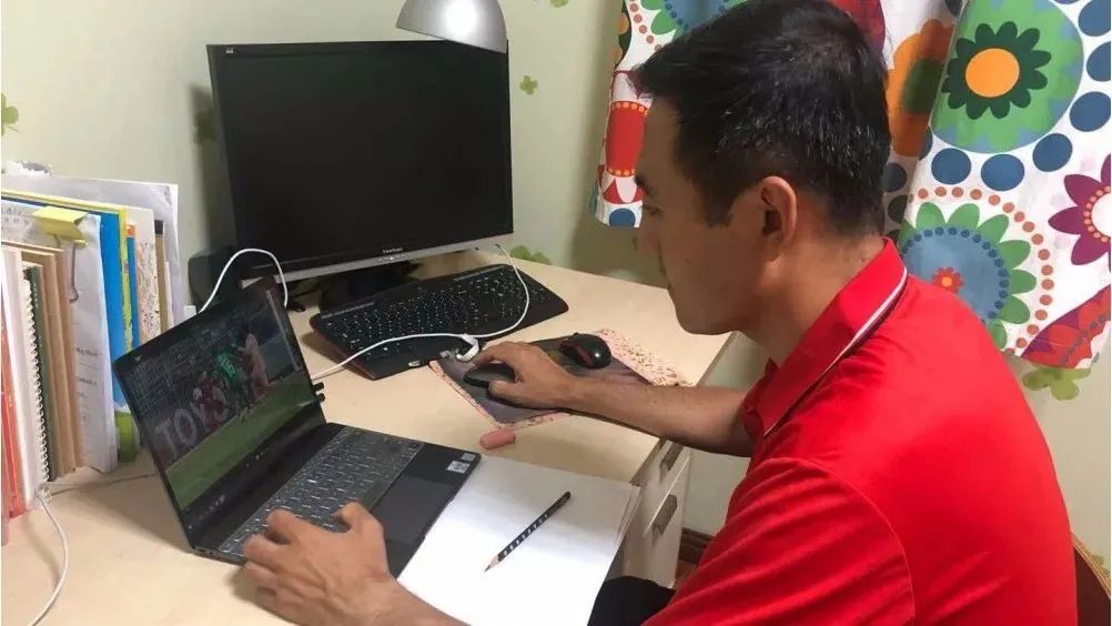 新一期国际足球联赛规则_国际足联足球规则_联赛足球规则国际新版