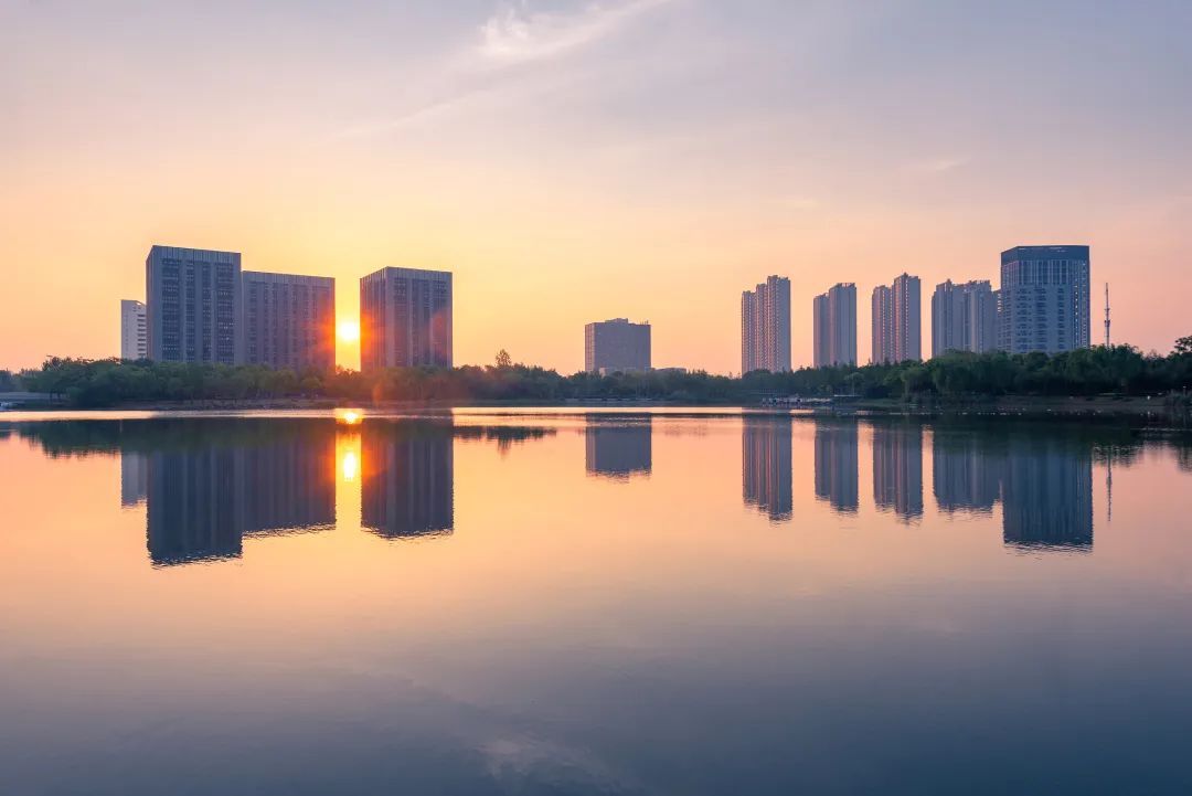 场地公园健身房图片_公园健身场地_公园健身的地方叫什么