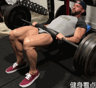 蹲腿有什么好处_健身蹲腿的好处_蹲腿锻炼
