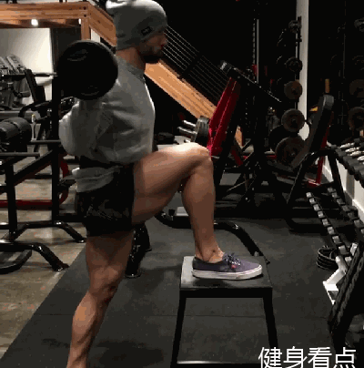 蹲腿有什么好处_蹲腿锻炼_健身蹲腿的好处