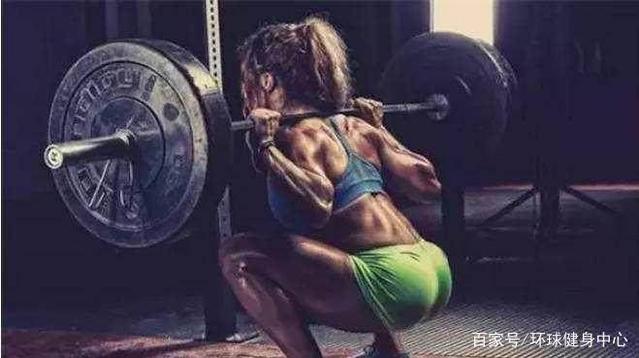 蹲腿会瘦腿吗_健身蹲腿的好处_蹲腿练哪里