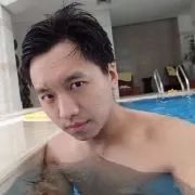 游泳如何站立漂浮_游泳从漂浮到站立技巧是什么_站立游泳技巧视频教程