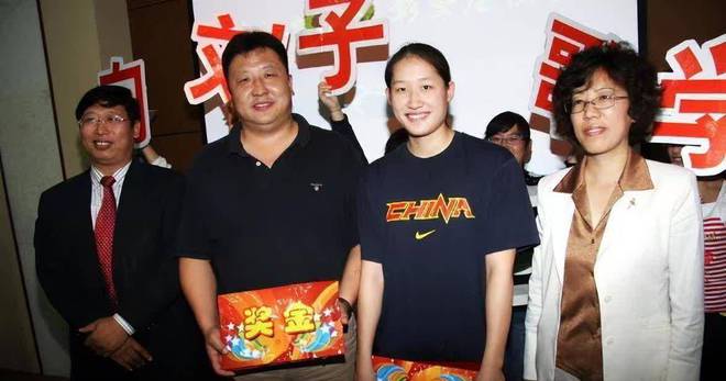 游泳奥运冠军女子名单_游泳奥运冠军女有哪些中国_女游泳奥运冠军