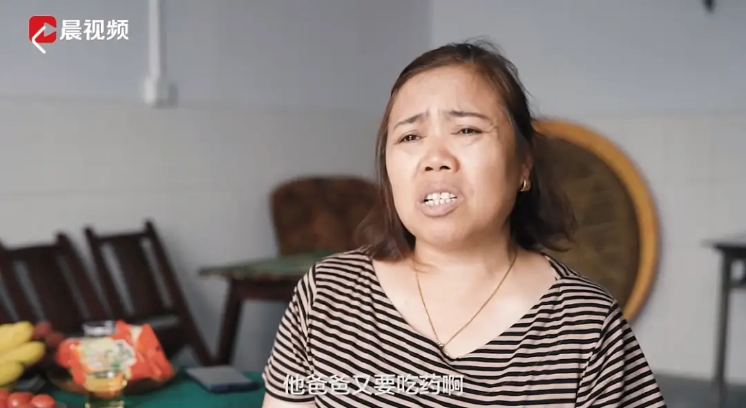 举重冠军谌利军奖励了啥_2021举重金牌获得者谌利军_举重运动员谌利军夺冠